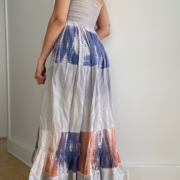 ** SOLD DO NOT BUY ** Tie-dye maxi dress!! Perfect for the summer - Picture 3 of 8
